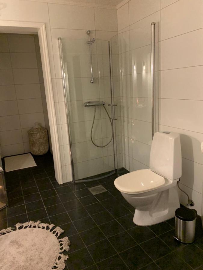 Kvaloya Apartment By The Sea Tromso Bagian luar foto